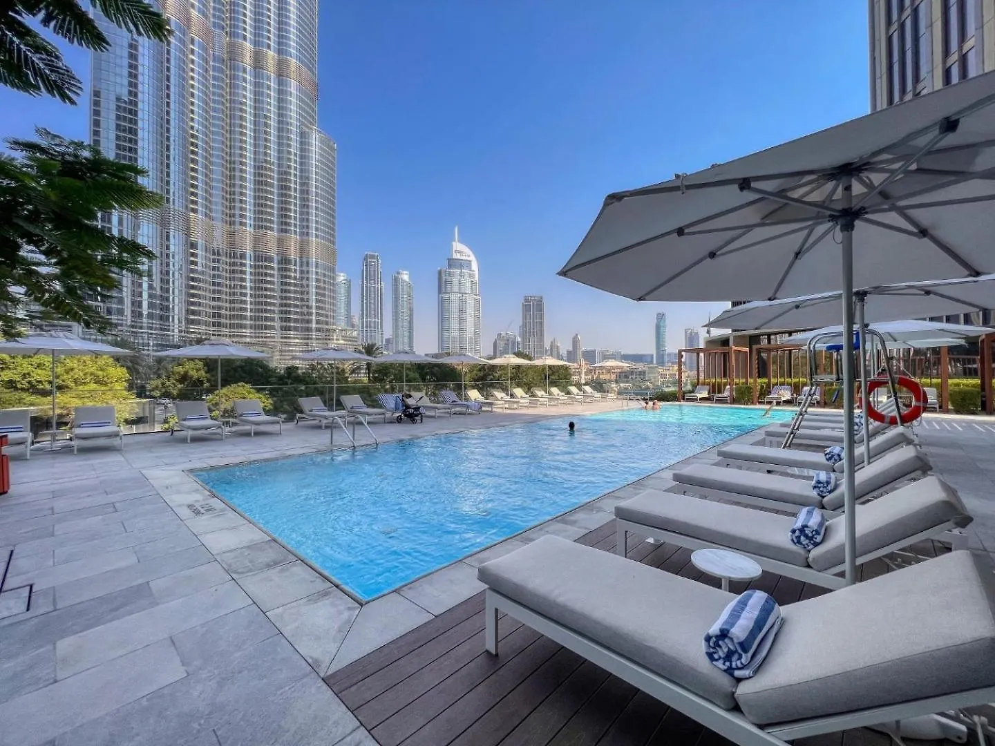 Skyline Symphony 3 Bedroom Apartment I Address Opera Residences I Iconic Burj Khalifa And Fountain Views I By Meerak دبي