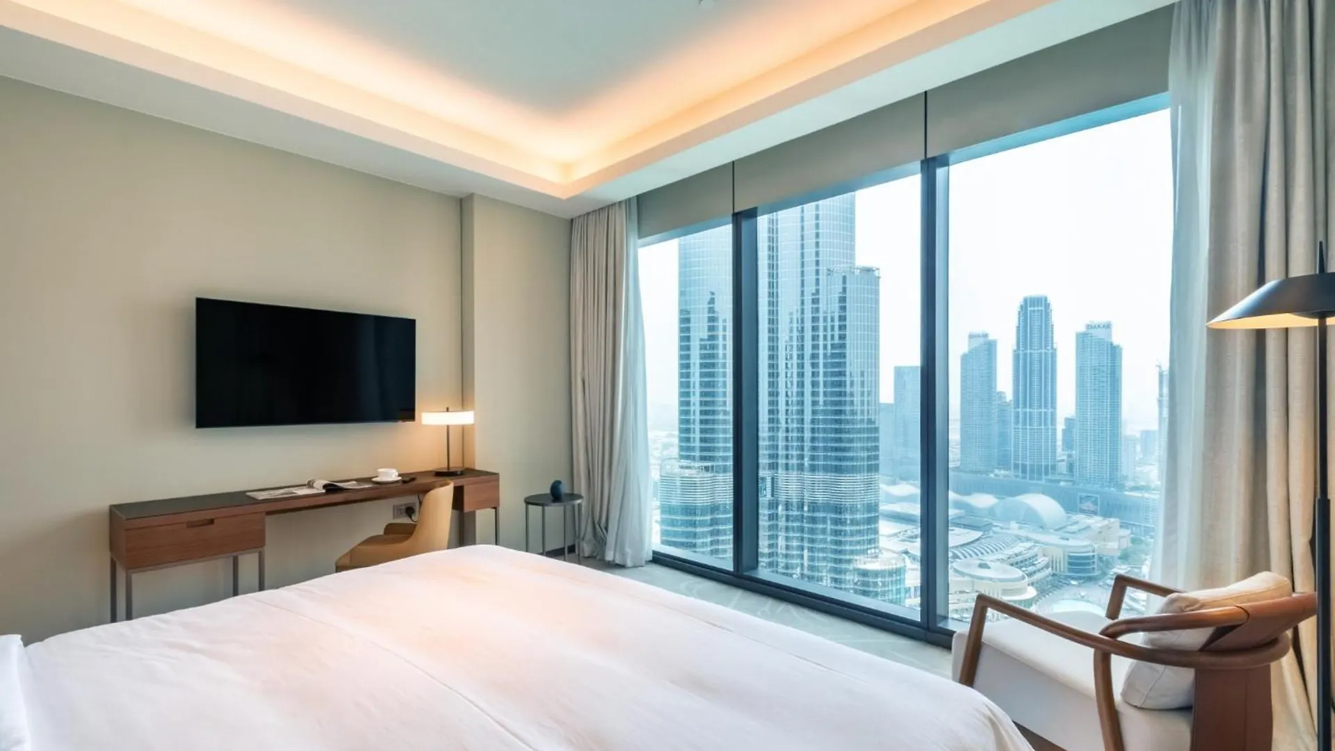Skyline Symphony 3 Bedroom Apartment I Address Opera Residences I Iconic Burj Khalifa And Fountain Views I By Meerak دبي